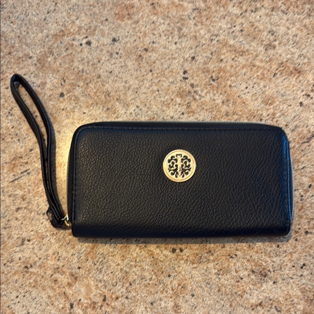 Chic Black Wristlet Clutch with Gold Accent